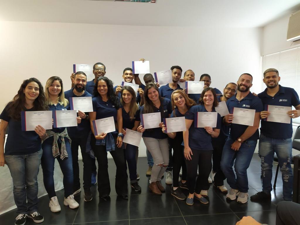 Cerca de 60 jovens foram formados pela parceria do projeto Learning For Life